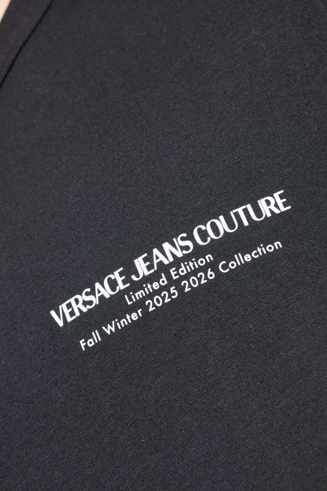 Tシャツ・カットソー VERSACE JEANS SS24 PRINTED SHIRT (76GAL2R0_NS407899) 74GAH6S2JS167_110-4_650x.jpg?v